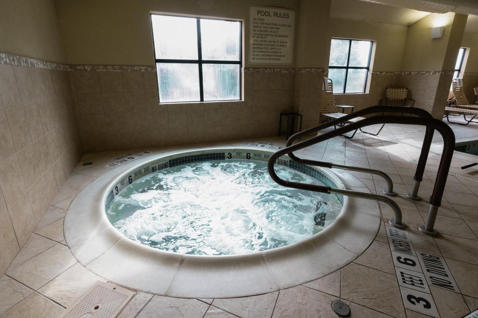 Akwesasne Mohawk Casino Resort And Players Inn Hotel -Formerly Comfort Inn And Suites Hogansburg Ny Exteriör bild